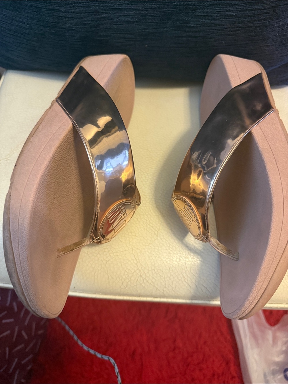 Fitflop Women's Metallic Rose Gold Slide Sandals - Picture 4 of 13